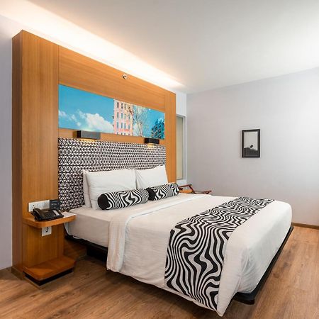 Sunday Hotel Chandigarh Zirakpur Bagian luar foto