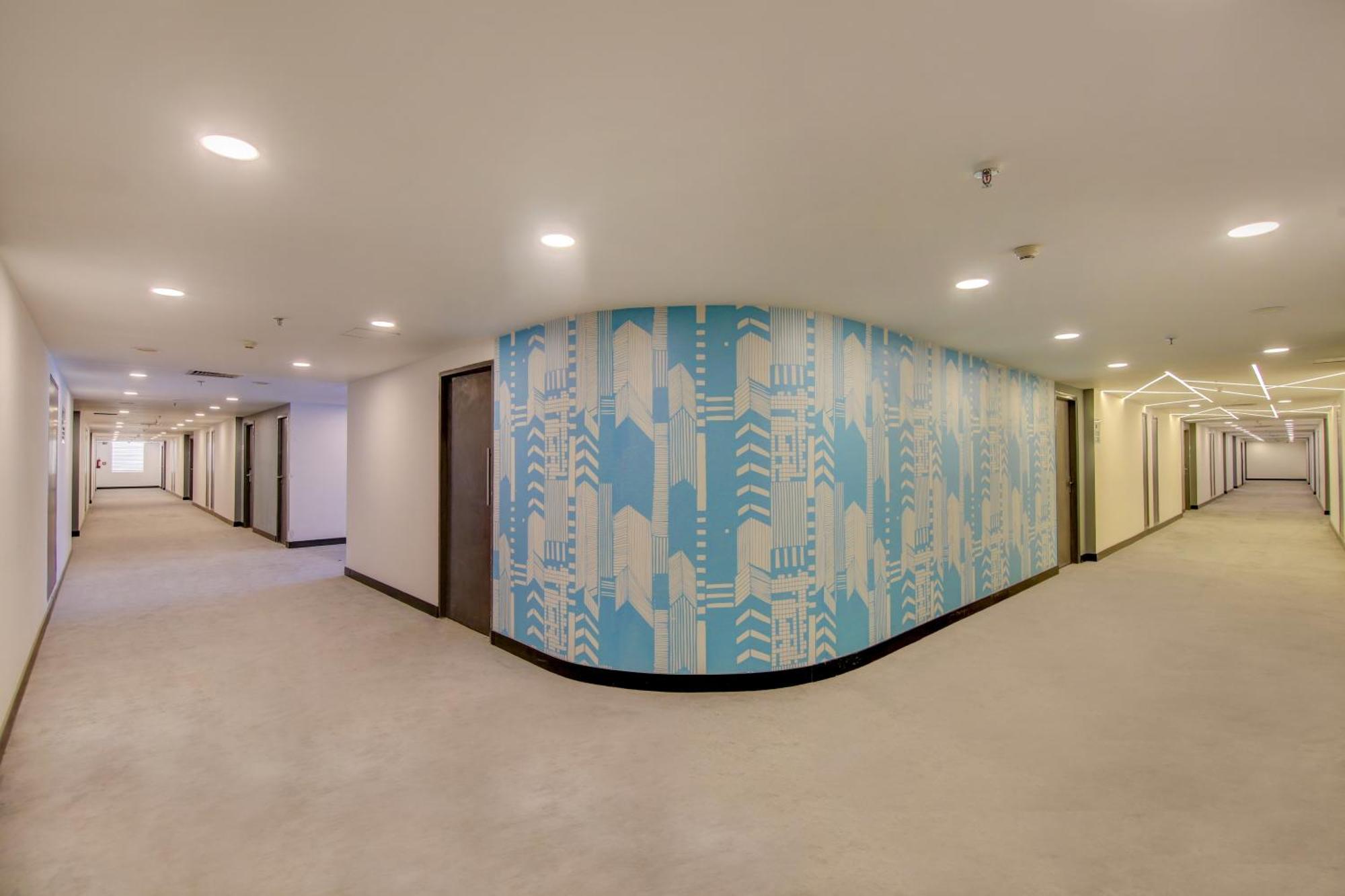 Sunday Hotel Chandigarh Zirakpur Bagian luar foto